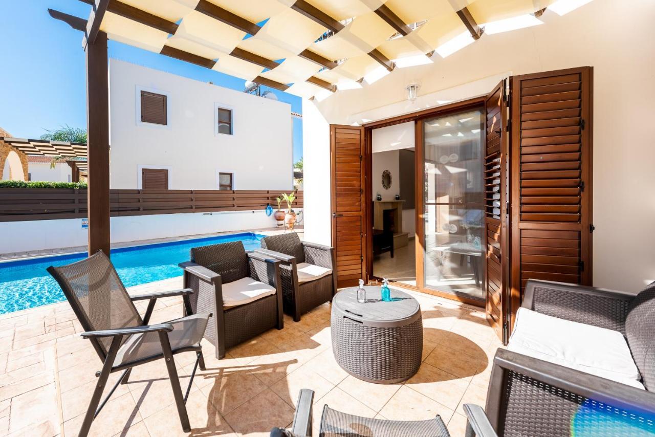 Villa Iris By Ezoria Villas Ayia Napa Luaran gambar
