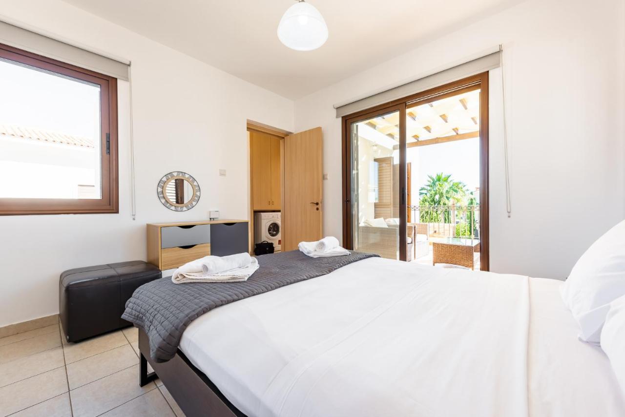 Villa Iris By Ezoria Villas Ayia Napa Luaran gambar